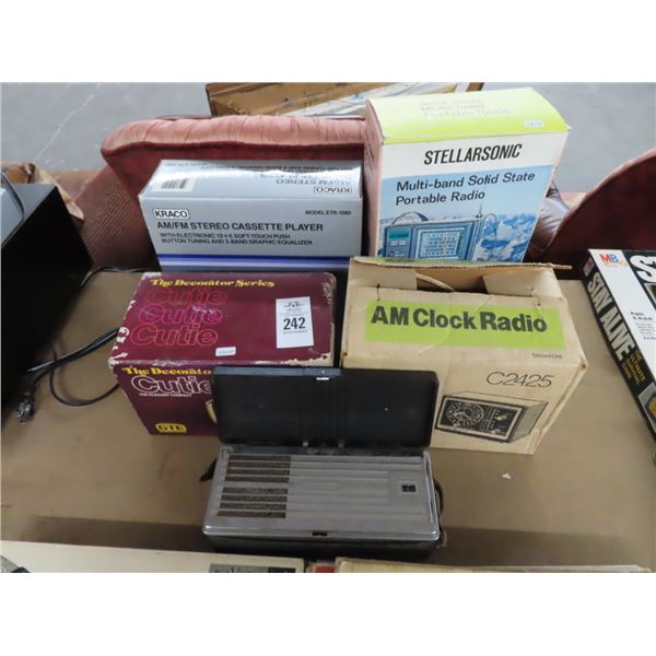 Lot of Vintage Radios