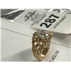 Image 2 : 14K YG Diamond Ring 7 Round Brilliant Cut Diamonds 10.5g