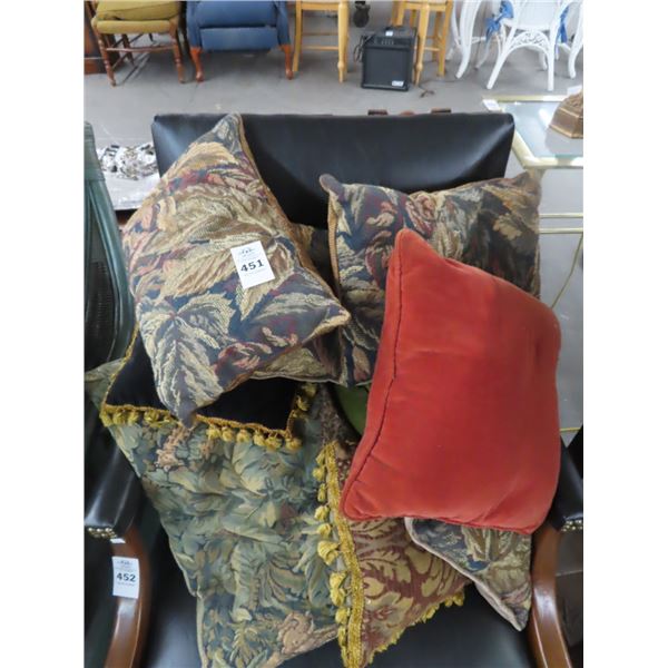 Lot of Throw Pillows (7)