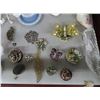 Image 3 : Pill Boxes, Glass Shoes & Décor