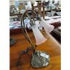 Image 1 : Art Glass Shaded Tulip Lamp