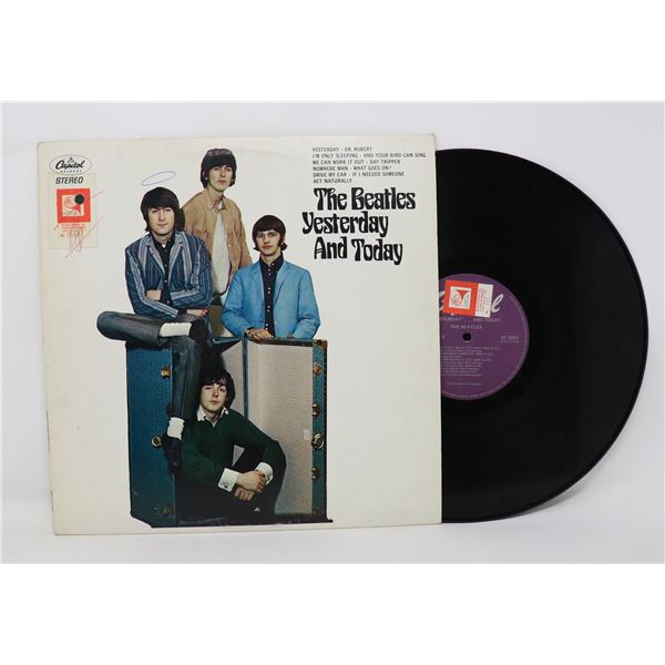 BEATLES YESTERDAY AND TODAY ST 2553