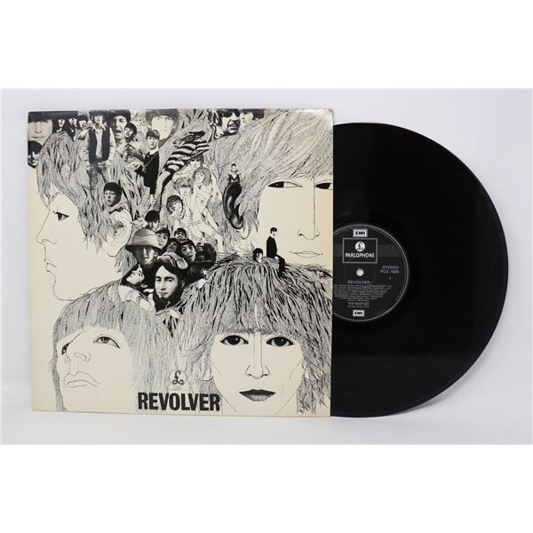 REVOLVER 1966 PCS 7009