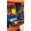 Image 3 : CAR BRUSES/SCRAPERS, SPOOL OF ROPE, WIRE, TOOL BELT, CAST AND FOLDING CART