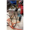Image 3 : VINTAGE WM MANUFACTURING SHELDON MODEL BOILER AND IRON