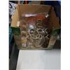 Image 2 : LOT OF BURLAP WRAP GLASSES, BLACK AND DECKER STEAMER AND OBUS FORM DRIVERS SEAT HEATER