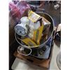 Image 2 : THOMPSONS WATER SEAL TINTED WOOD PROTECTOR, ICE BUCKET, LIGHT FIXTURES