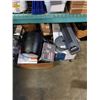 Image 1 : LOT OF DEFECTIVE STORE RETURN MERCHANDISE
