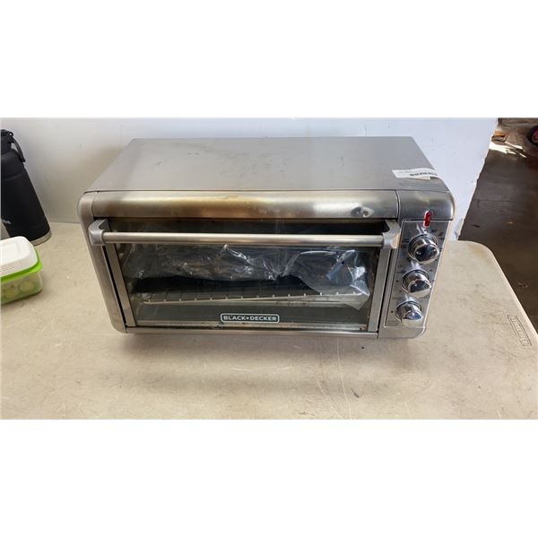 BLACK AND DECKER XL WIDE TOASTER OVEN WORKING