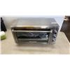 Image 1 : BLACK AND DECKER XL WIDE TOASTER OVEN WORKING