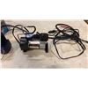 Image 2 : 2 CAR AIR COPRESSORS