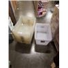 Image 1 : LOT OF ACRYLIC STORAGE TOTES