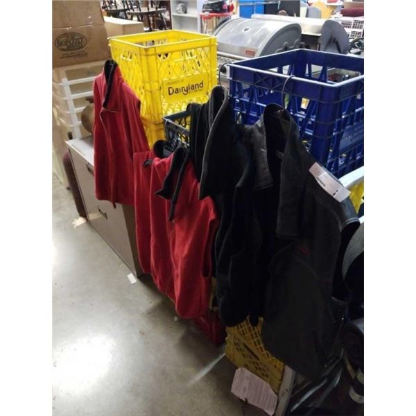 LOT OF FLEECE VESTS