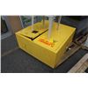 Image 2 : HAZARDOUS MATERIAL LOCK BOX FREIGHT DAMAGE WITH WASH BASIN