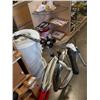 Image 3 : SCHWINN RED/CREAM WOMEN 6 SPEED CRUISER HYBRDID BIKE WITH HAND BRAKE AND LUGGAGE RACK