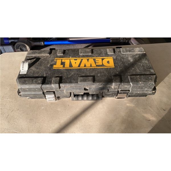 DEWALT SAWZALL - TESTED WORKING