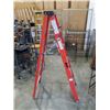 Image 2 : 6 FOOT ORANGE FIBERGLASS A FRAME LADDER