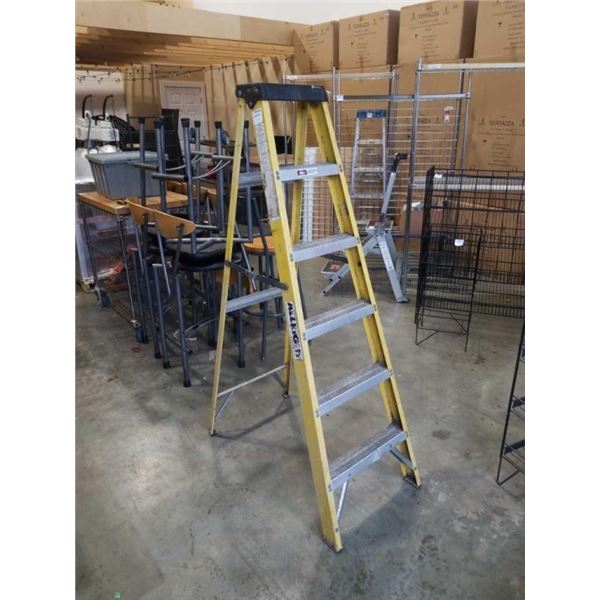 6 FOOT YELLOW FIBERGLASS A FRAME LADDER