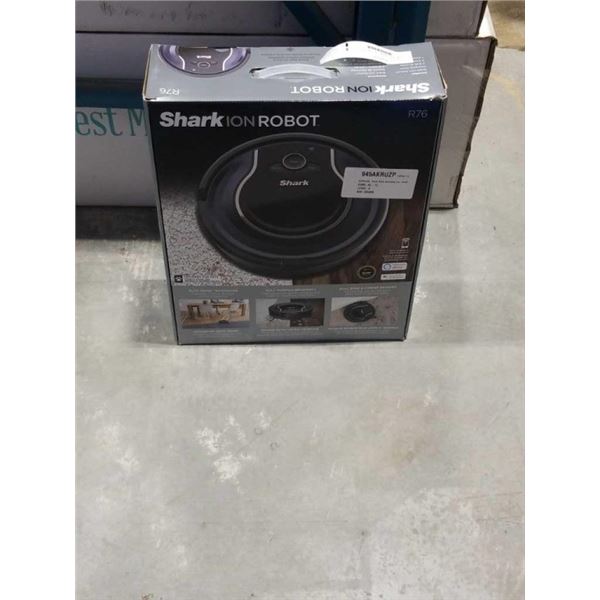 AS NEW SHARK ION ROBOT VACUUM R76 RETAIL $400