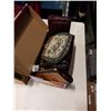 Image 2 : 2 BOXES OF LADIES WALLETS AND TINS