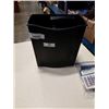 Image 2 : PAPER SHREDDER AND 6 CALCULATORS
