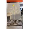 Image 3 : 7.5FT LIGHTED TREE WITH EXTRA BRANCHES