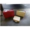 Image 1 : 3 VINTAGE SUITCASES