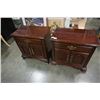 Image 2 : PAIR OF STRATHROY FURNITURE NIGHTSTANDS