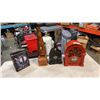 Image 1 : 2 VINTAGE LOOK RADIOS WITH WIRELESS HEADPHONES AND LEATHER WRAP BOTTLE