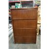 Image 1 : VINTAGE 4 DRAWER DRESSER