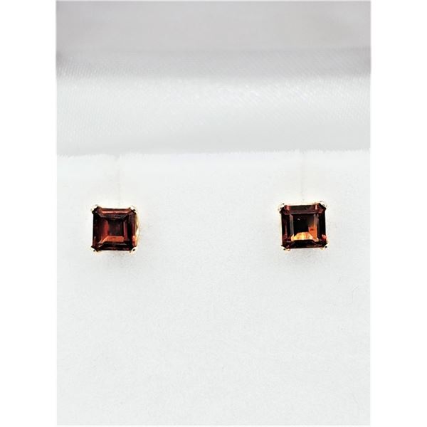 NEW 10KT. YELLOW GOLD 4MM X 4MM GENUINE GARNET EARRINGS, RETAIL $400.00,
