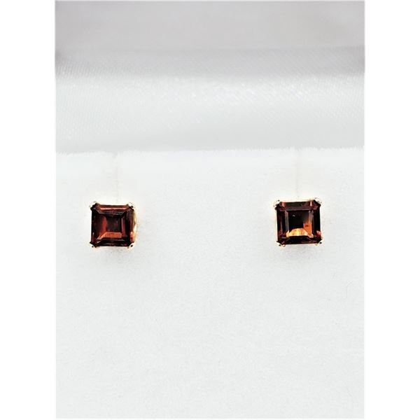 NEW 10KT. YELLOW GOLD 4MM X 4MM GENUINE GARNET EARRINGS, RETAIL $400.00,