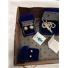 Image 2 : TRAY OF NEW KIMONO JEWELRY
