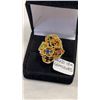 Image 2 : STAMPED 18K GOLD RING WITH GEMSTONES SIZE 6