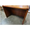 Image 4 : WOOD DESK 27 INCHES TALL, 37 WIDE