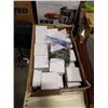 Image 2 : 2 BOXES OF JEWELRY DISPLAY RACKS AND JEWELRY BOXES