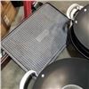 Image 4 : 6 ASIAN WOKS AND ROCK GRIDDLE