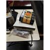 Image 3 : SANDWICH PRESS, JUICER, CHEES GRATER, ELECTRIC GRILL