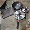 Image 1 : 2 WOLL DETACHABLE HANDLE PANS, WITH WOK AND ROCK GRIDDLE