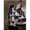 Image 3 : TRAY OF ELECTRONICS, CABLES, REMOTES AND FIXED POSITION TV WALL MOUNT