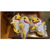 Image 1 : 3 NEW LIGHTS AND SOUND BABY SHARK PLUSH TOYS