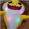 Image 4 : 3 NEW LIGHTS AND SOUND BABY SHARK PLUSH TOYS