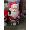 Image 3 : 2 SANTA LIGHT UP CHRISTMAS LAWN ORNAMENTS