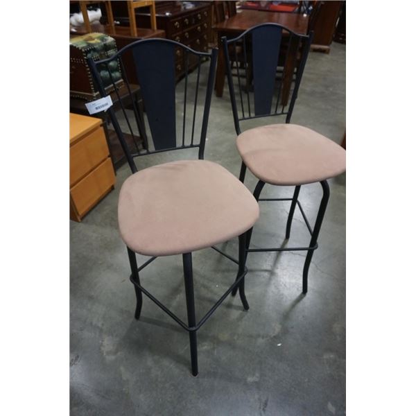 PAIR OF BAR STOOLS