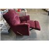 Image 9 : BURGUNDY LAZBOY RECLINER
