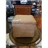 Image 2 : WICKER STORAGE OTTOMAN