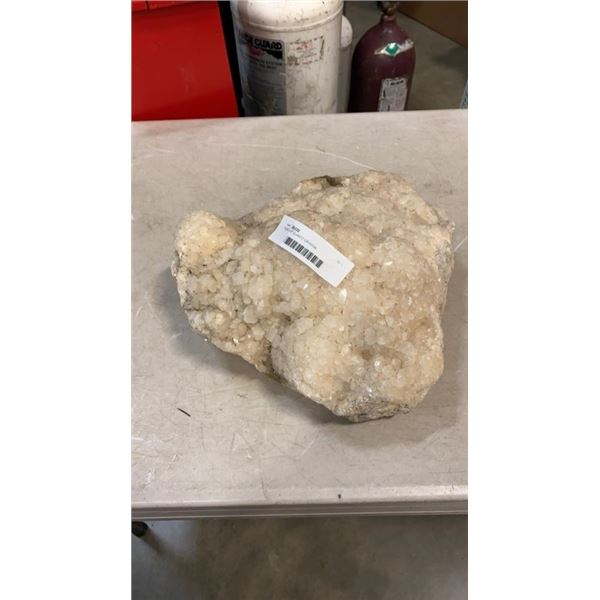 15LBS OF QUARTZ CRYSTAL