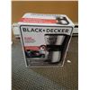 Image 2 : Black+Decker 12-cup Thermal Programmable Coffeemaker, Silver - working, Retail $134.69