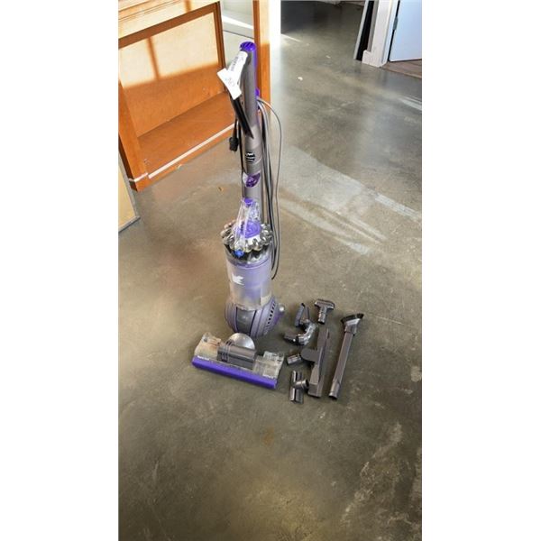 DYSON BALL ANIMAL 2 UPRIGHT VACUUUM W/ EXTRA  ATTCHMENTS - TESTED AND WORKING RETAIL $699