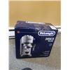 Image 2 : Delonghi Dedica DeLuxe Manual Espresso Machine, Cappuccino Maker - Stainless Steel - Retail $399.99